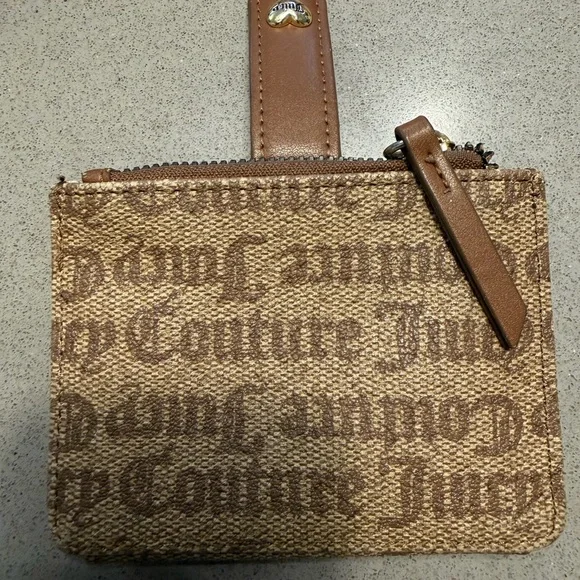 JUICY COUTURE GOTHIC BROWN LOGO CARD CASE EUC never used - Picture 4 of 9